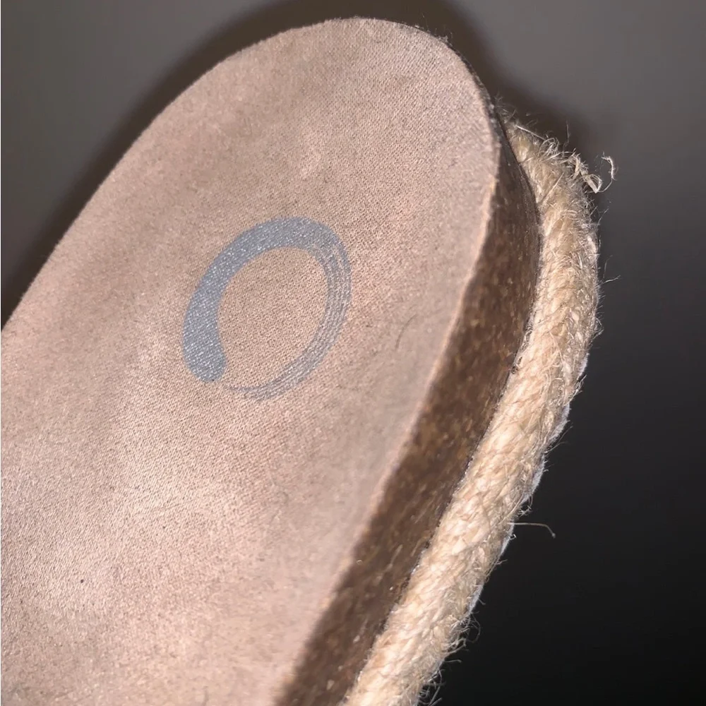 Snakeskin Slides - Picture 4 of 4